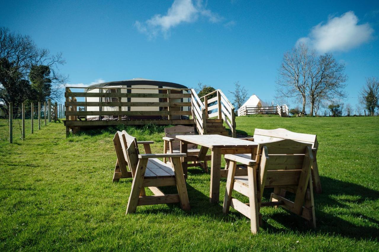 Little River Glamping Ballymoney Exteriör bild
