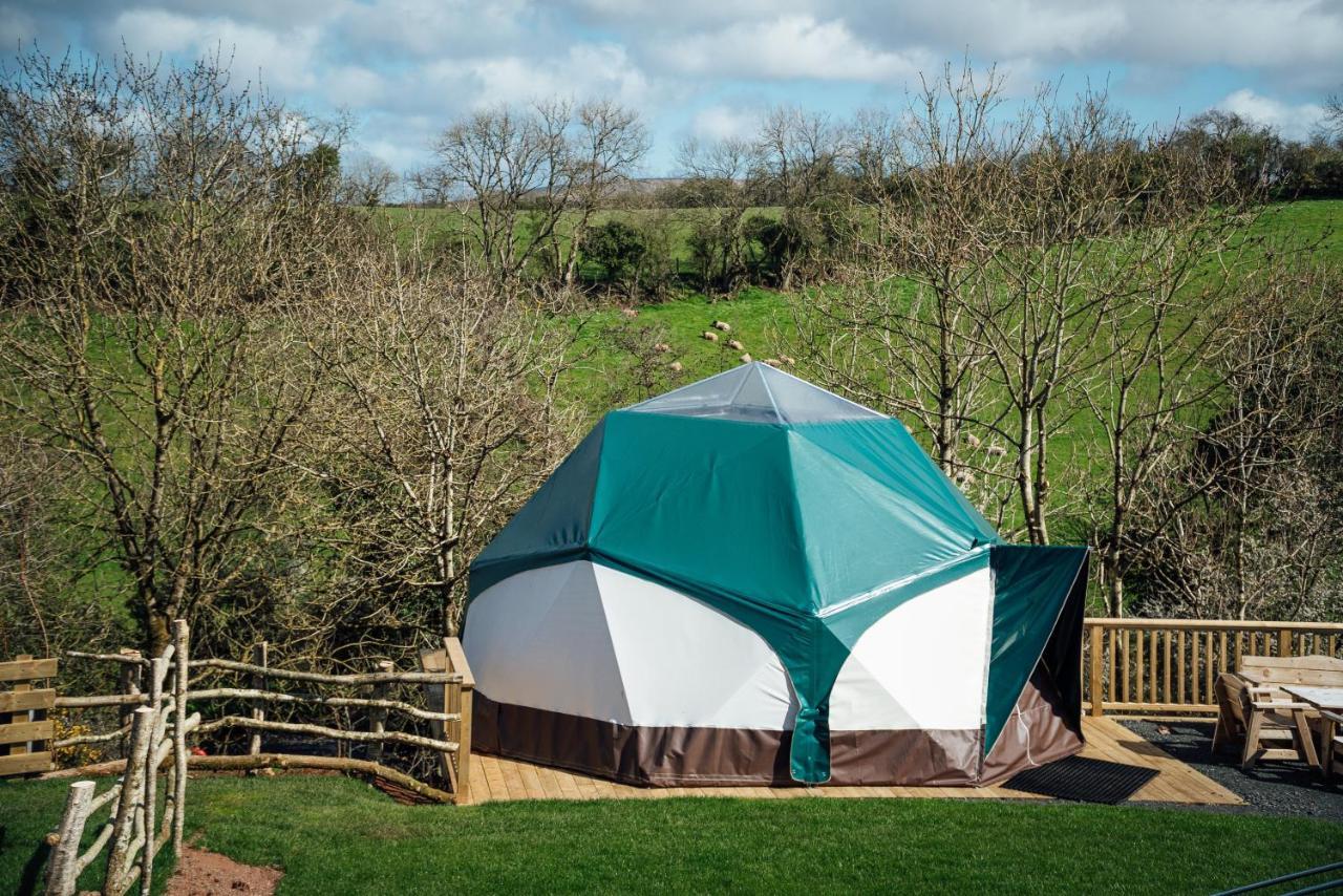 Little River Glamping Ballymoney Exteriör bild