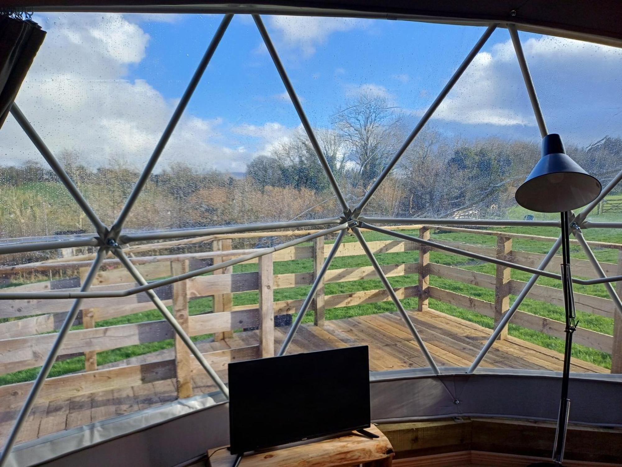 Little River Glamping Ballymoney Exteriör bild