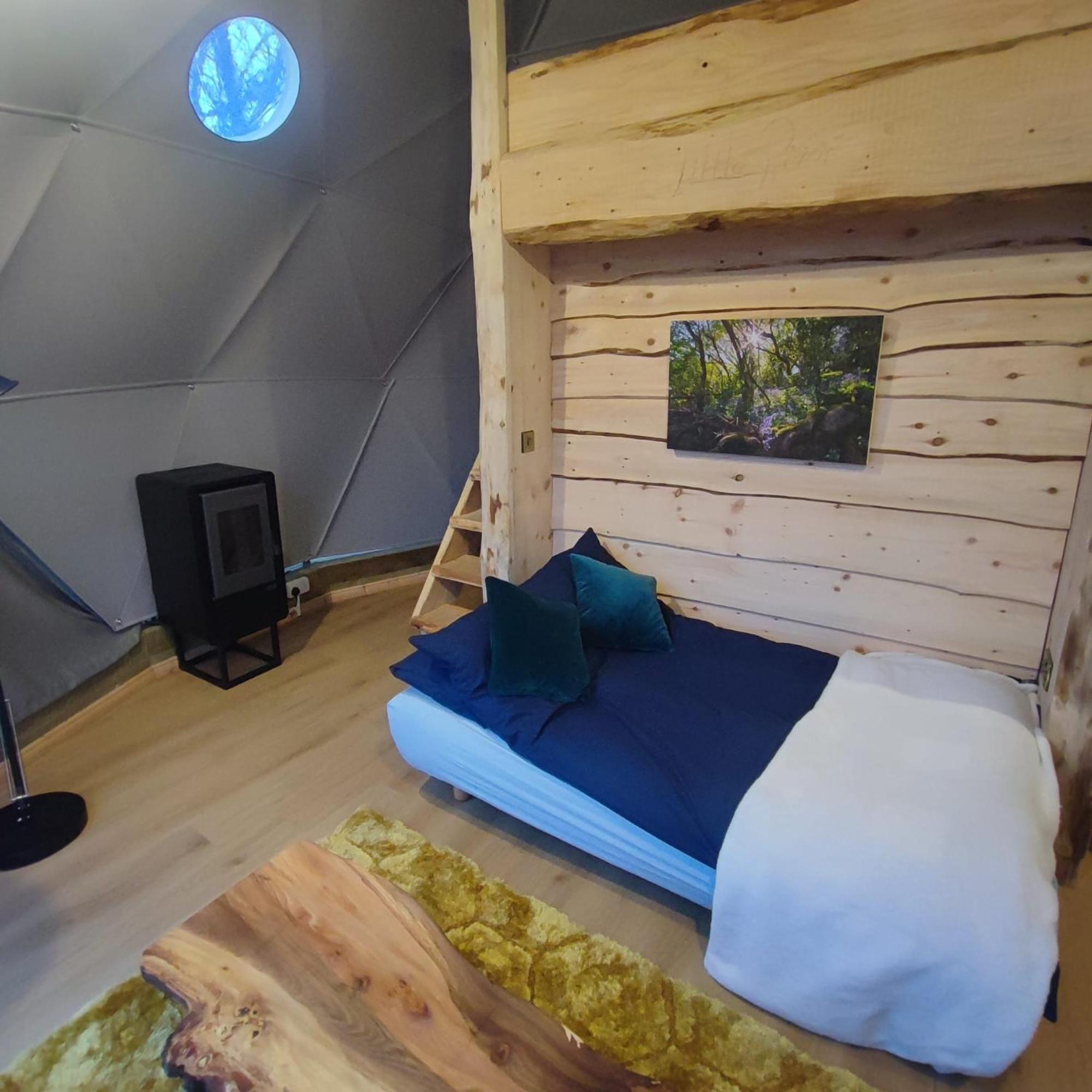 Little River Glamping Ballymoney Exteriör bild