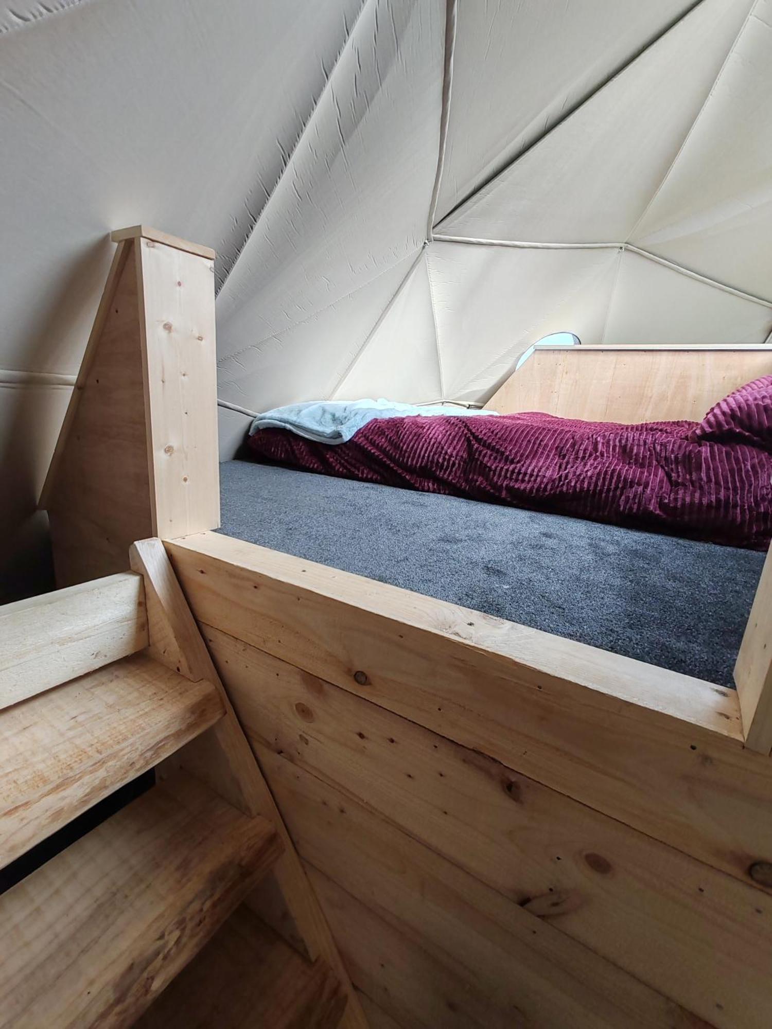 Little River Glamping Ballymoney Exteriör bild